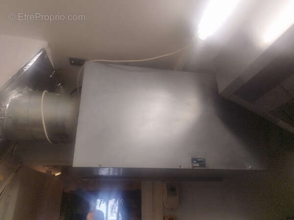 Commerce à PARIS-11E