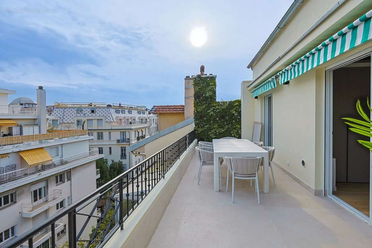 Appartement à NICE