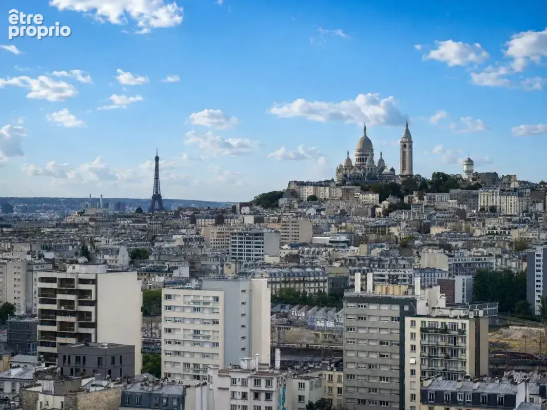 Appartement à PARIS-18E