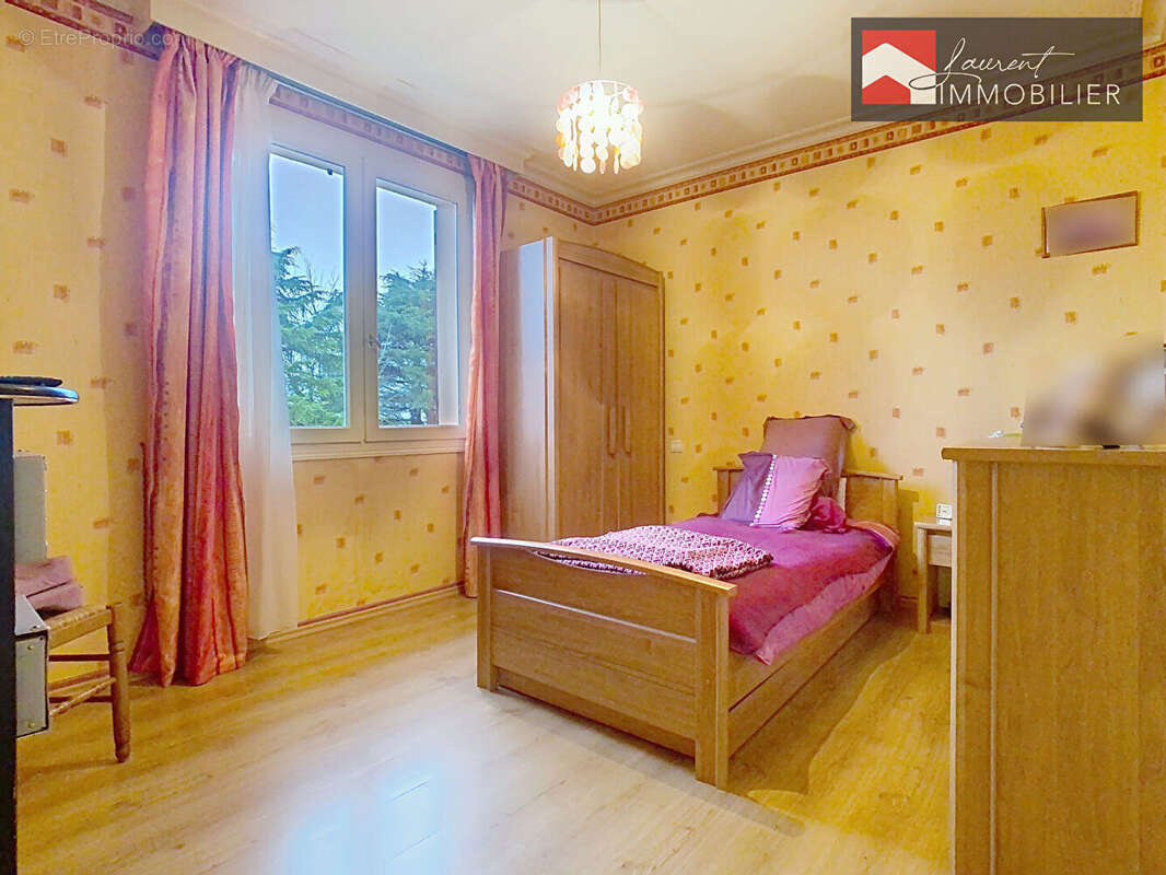 À VENDRE : Maison familiale de 156 m² à LACROST - photo 10