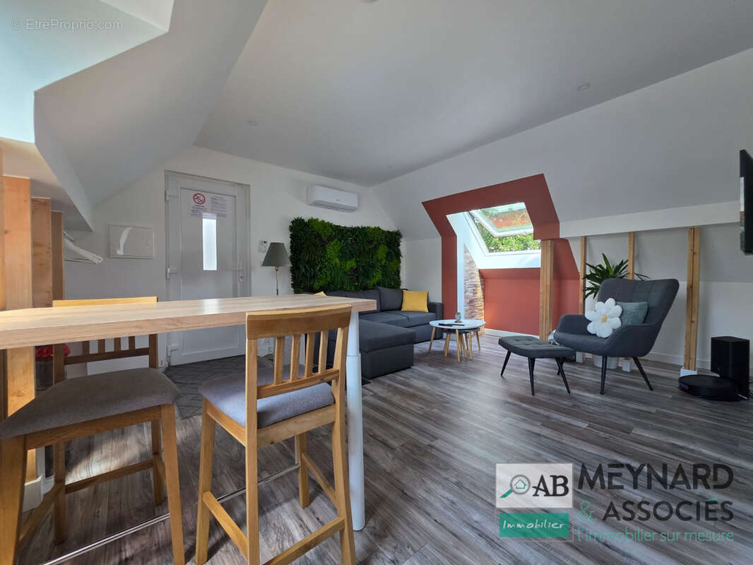 À vendre maison à Boissy-le-Châtel   Maison familiale 148 m2 avec T2 indépendant et piscine chauffée - photo 12