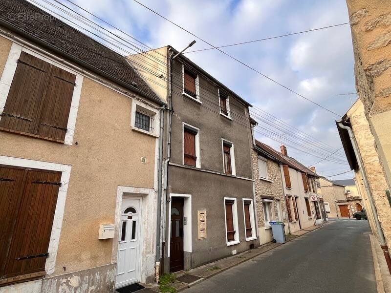 Appartement à ANGERVILLE