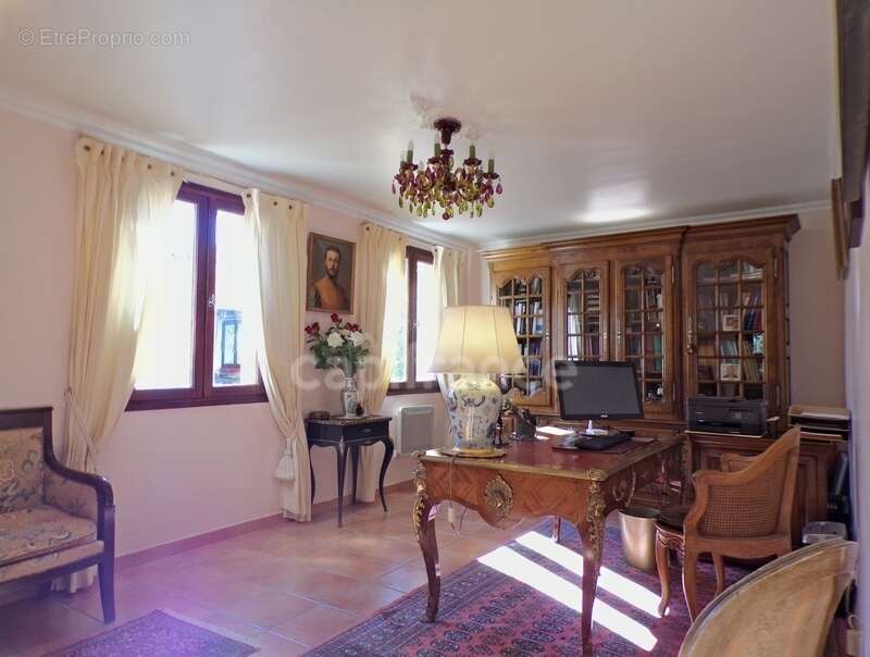 Maison à CRUZY