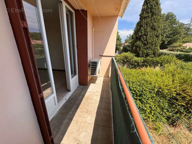 Appartement à PEYROLLES-EN-PROVENCE