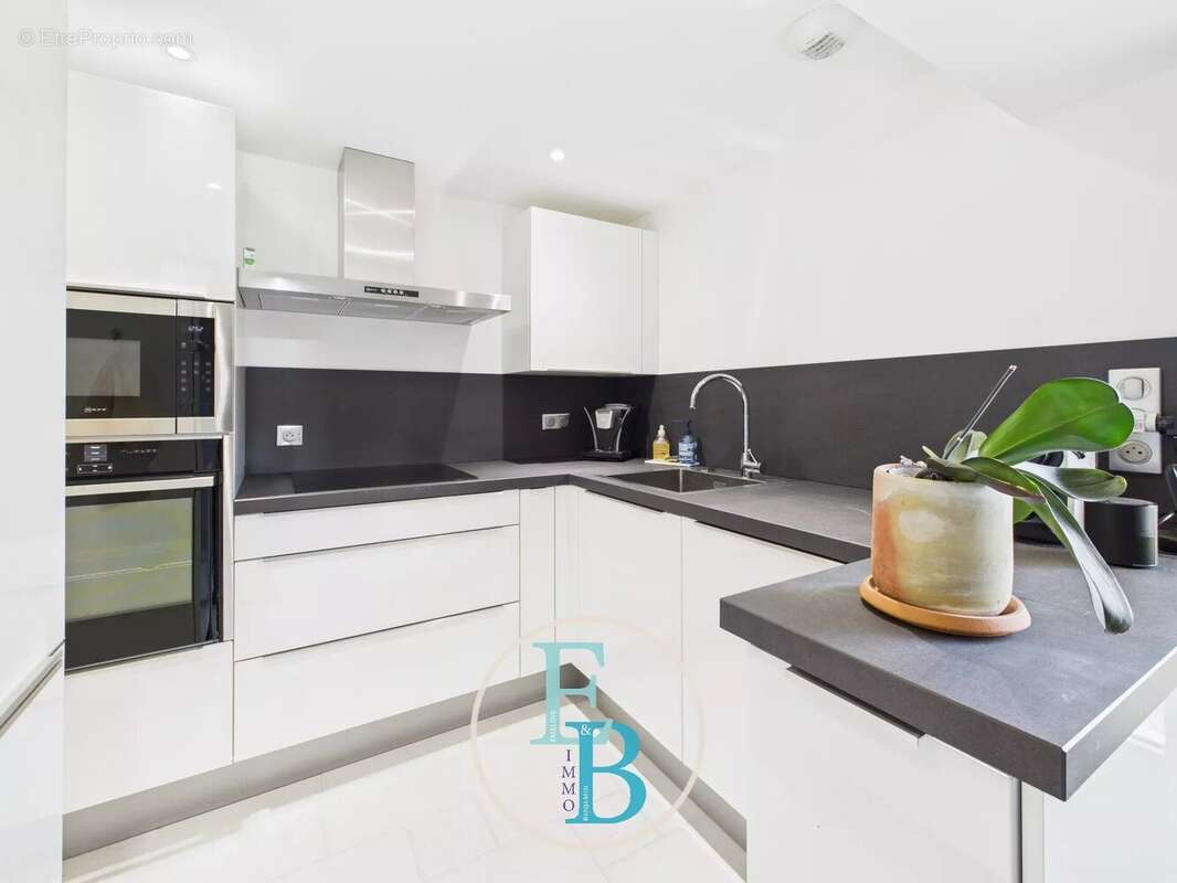 Maison à LE BEC-HELLOUIN