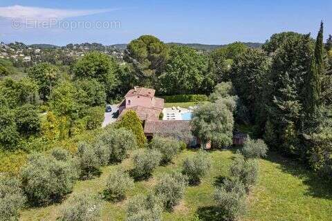 Maison à MOUGINS