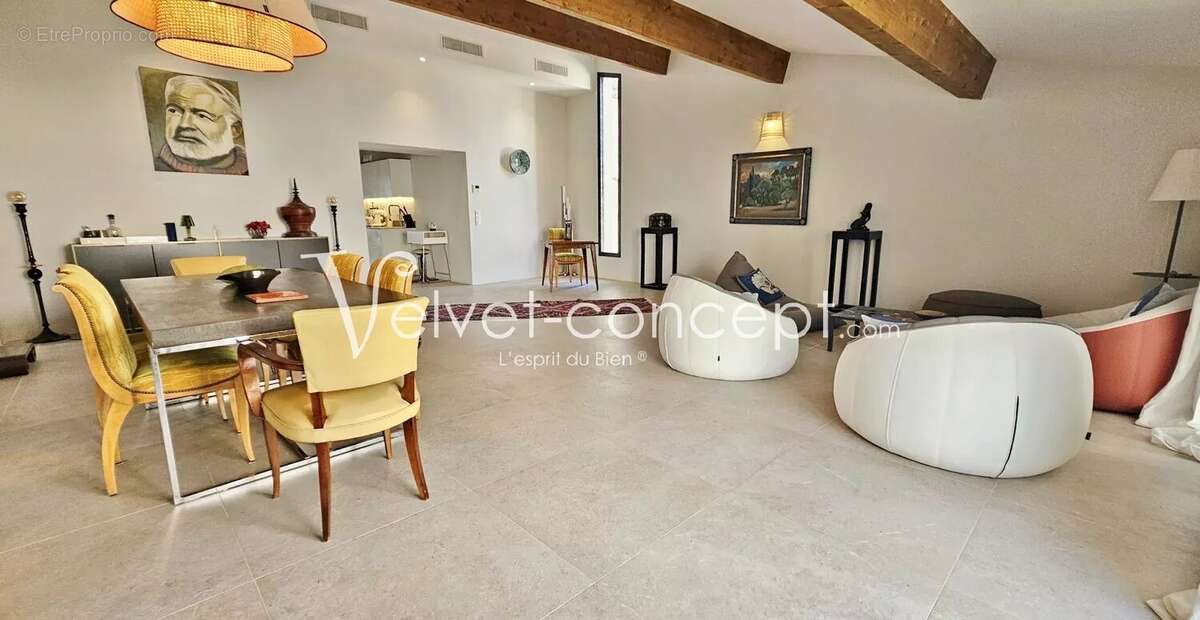 Appartement à VALBONNE