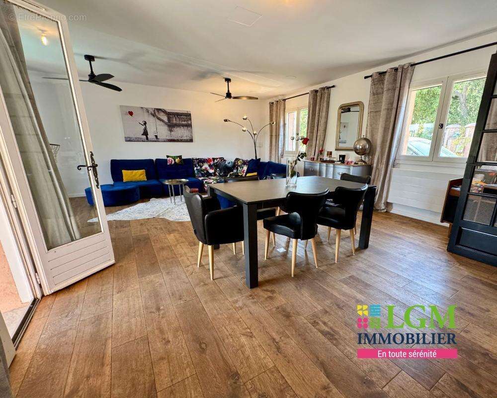 Maison à PLAN-DE-LA-TOUR