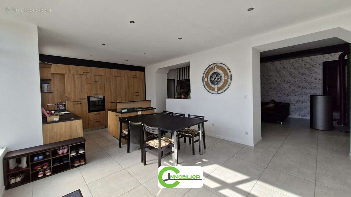 Maison de village a courgenard - photo 5