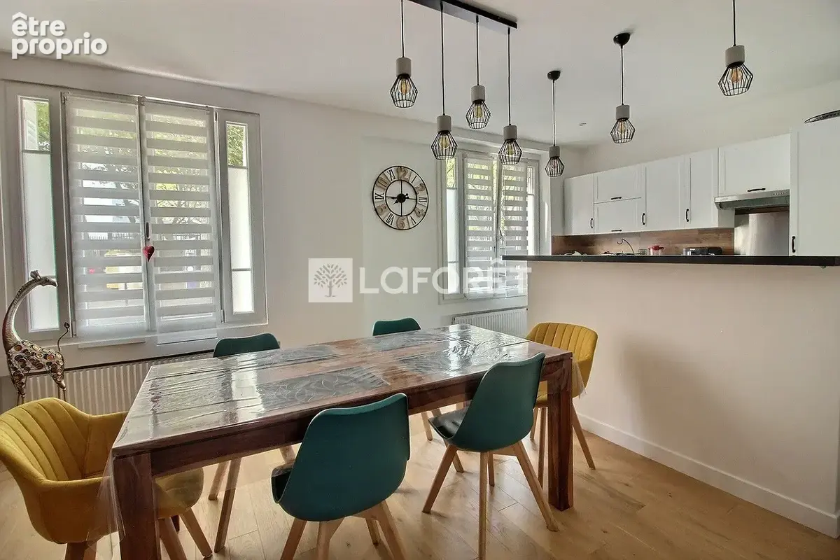 Appartement Asnieres Sur Seine 3 pièce(s) 62.5 m2 - photo 1