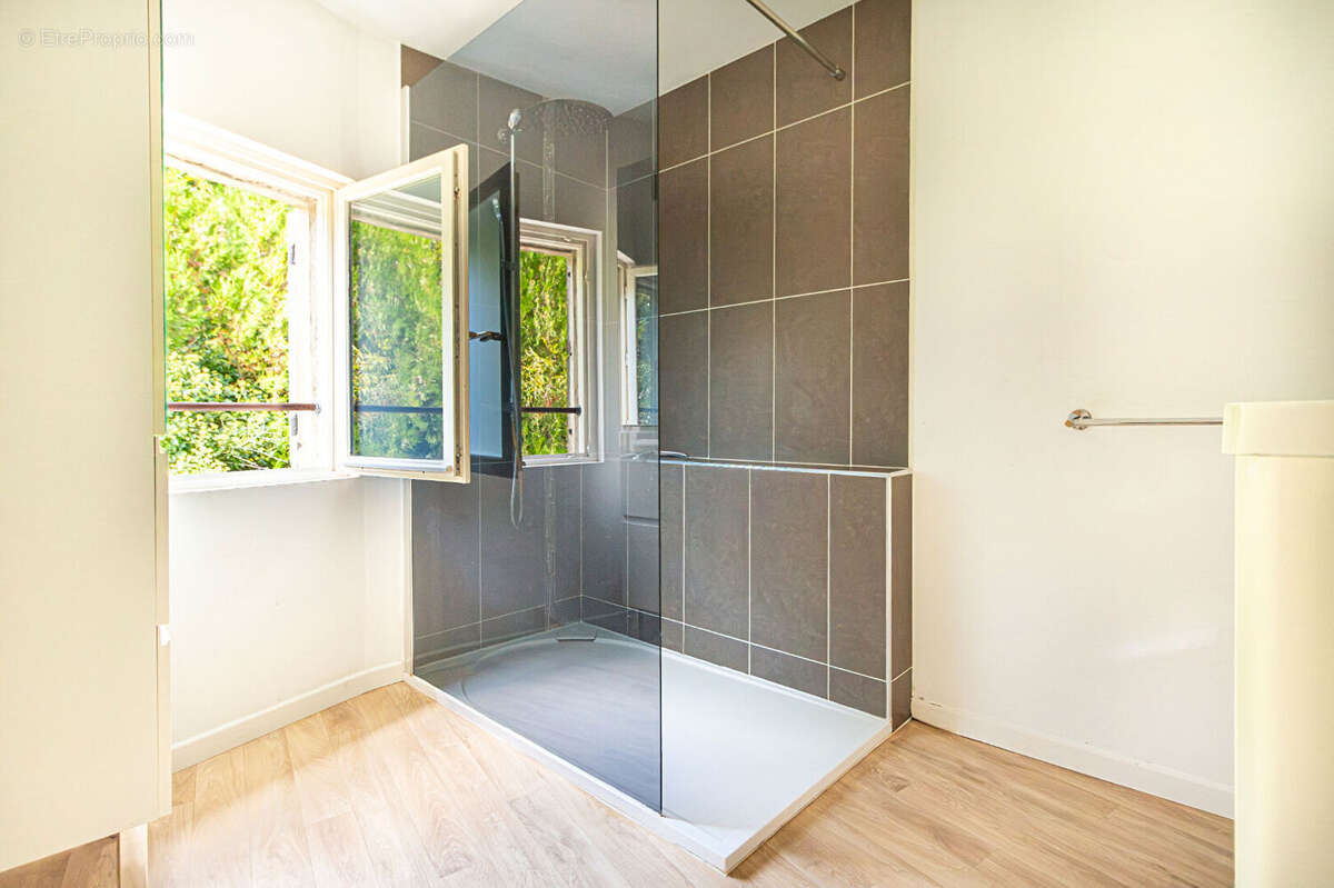 Appartement à LAMBESC