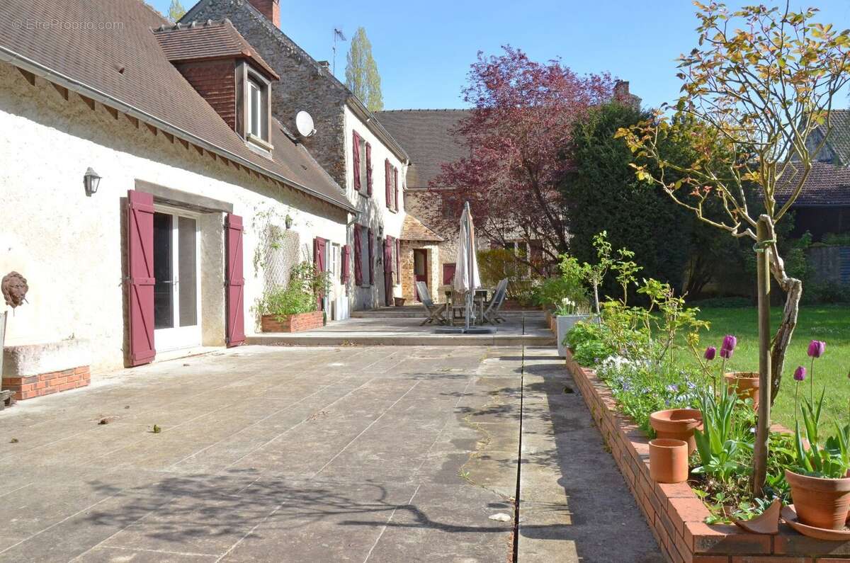 Maison à SAINT-FORGET