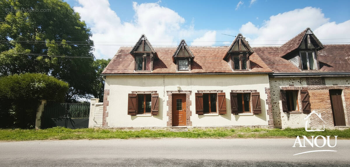 Maison à LES AUTELS-VILLEVILLON