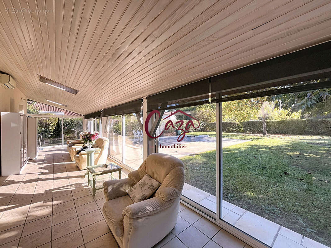 Maison à CAMBLANES-ET-MEYNAC