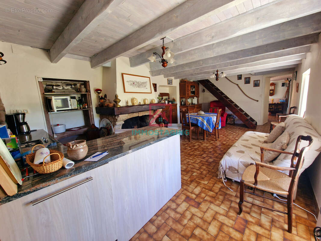 Maison à COMBRET
