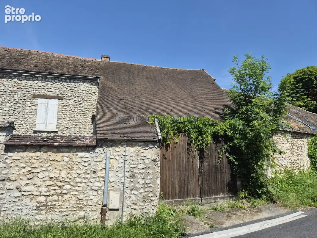 Maison ancienne de charme avec garage double. - photo 2