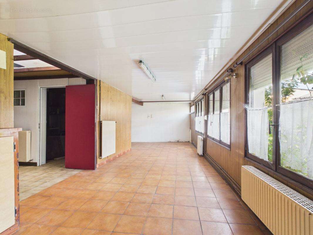 Maison 263 m² à Marchelepot  - photo 8