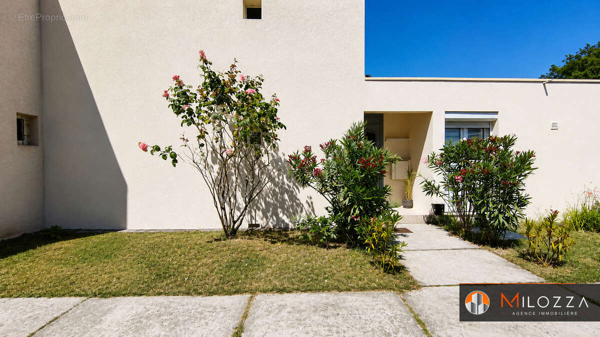 Maison Villefontaine 91.88 m2 - photo 15