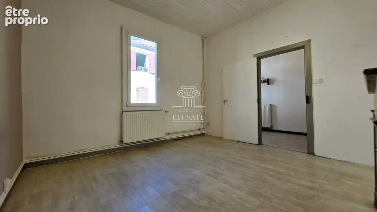 Maison de ville en hyper-centre avec jardin et 2 garages ! - photo 6