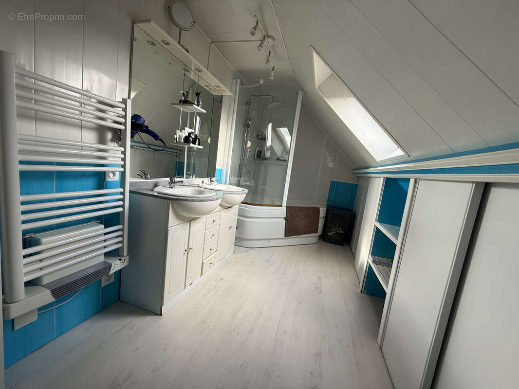 Maison à SABLE-SUR-SARTHE