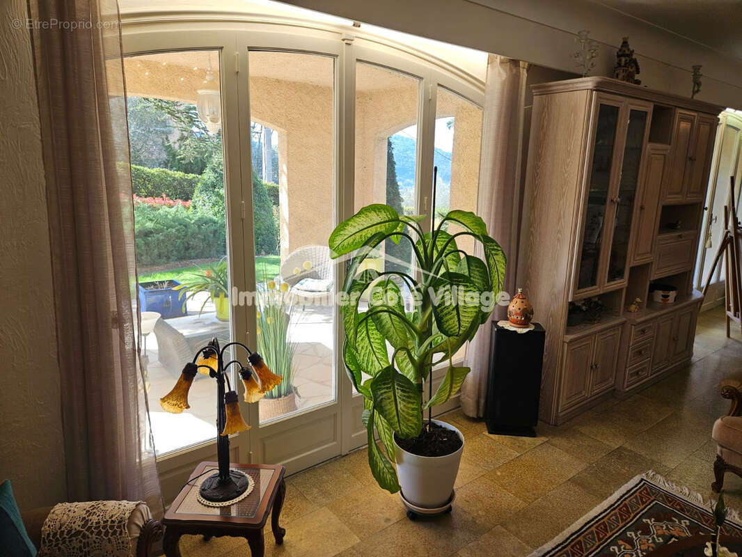 Maison à DRAP