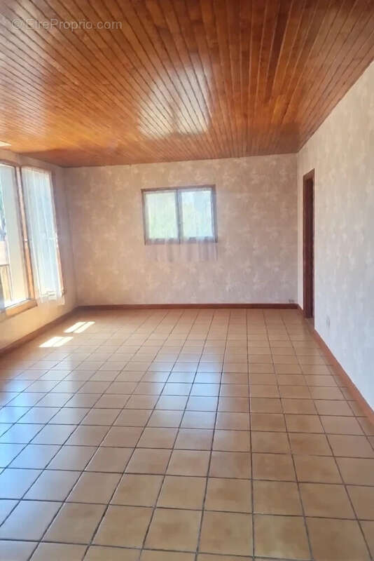 SAJAS Centre Maison de 130 m² - photo 2