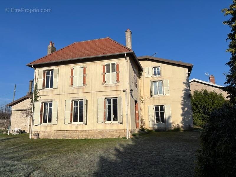 Maison à SOMMERVILLER