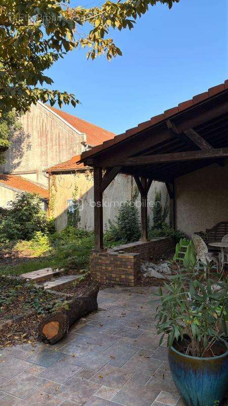 Maison à COMBS-LA-VILLE