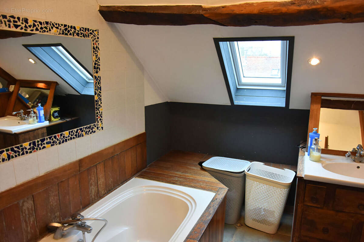 Maison à VERCHAIN-MAUGRE