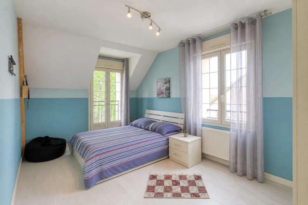 Maison à SEZANNE