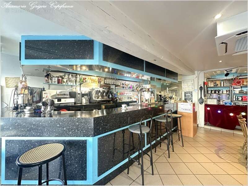 Commerce à COURVILLE-SUR-EURE