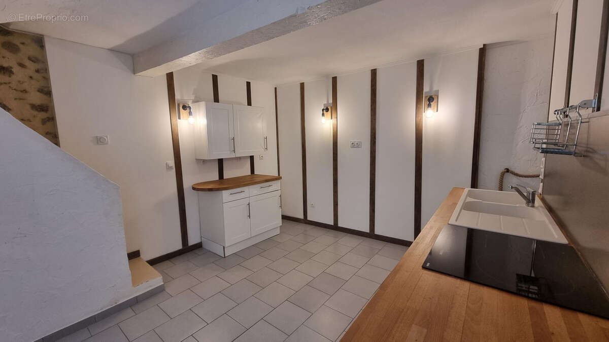 Maison de village entièrement rénovée à LA REDORTE - photo 2