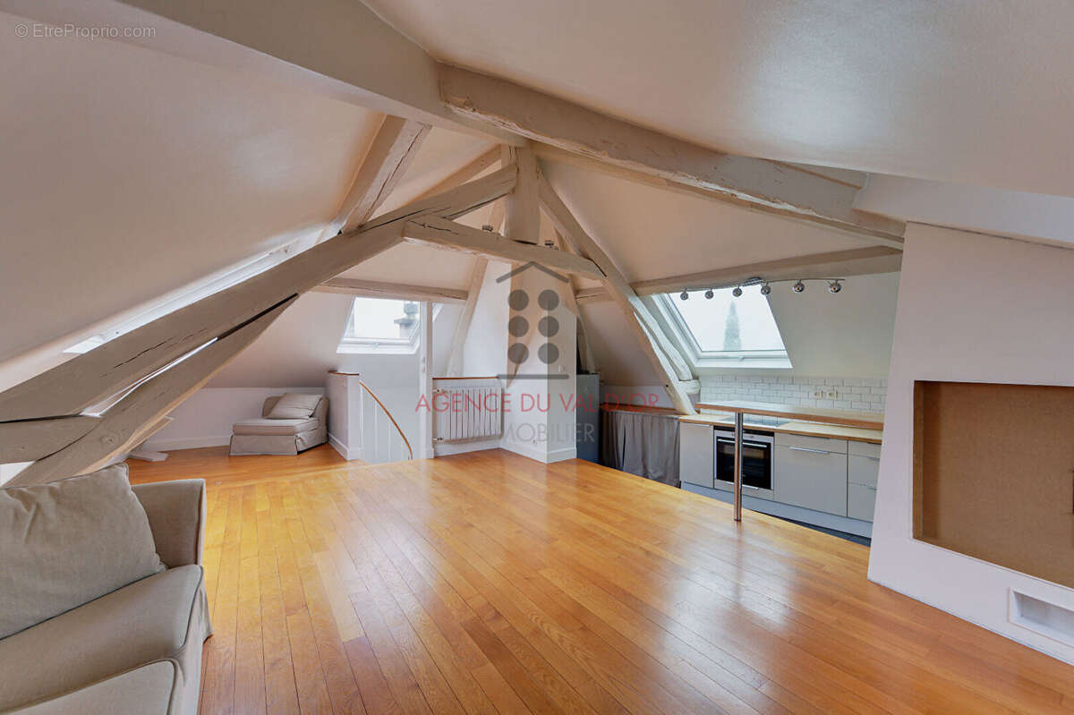 Appartement à LOUVECIENNES