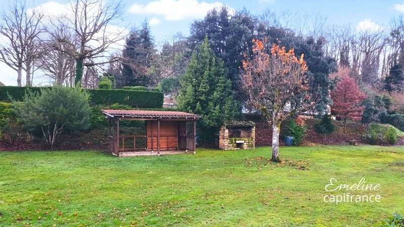 Maison de plain-pied à Sarlat-la-Canéda avec beau jardin et vue dégagée - photo 10