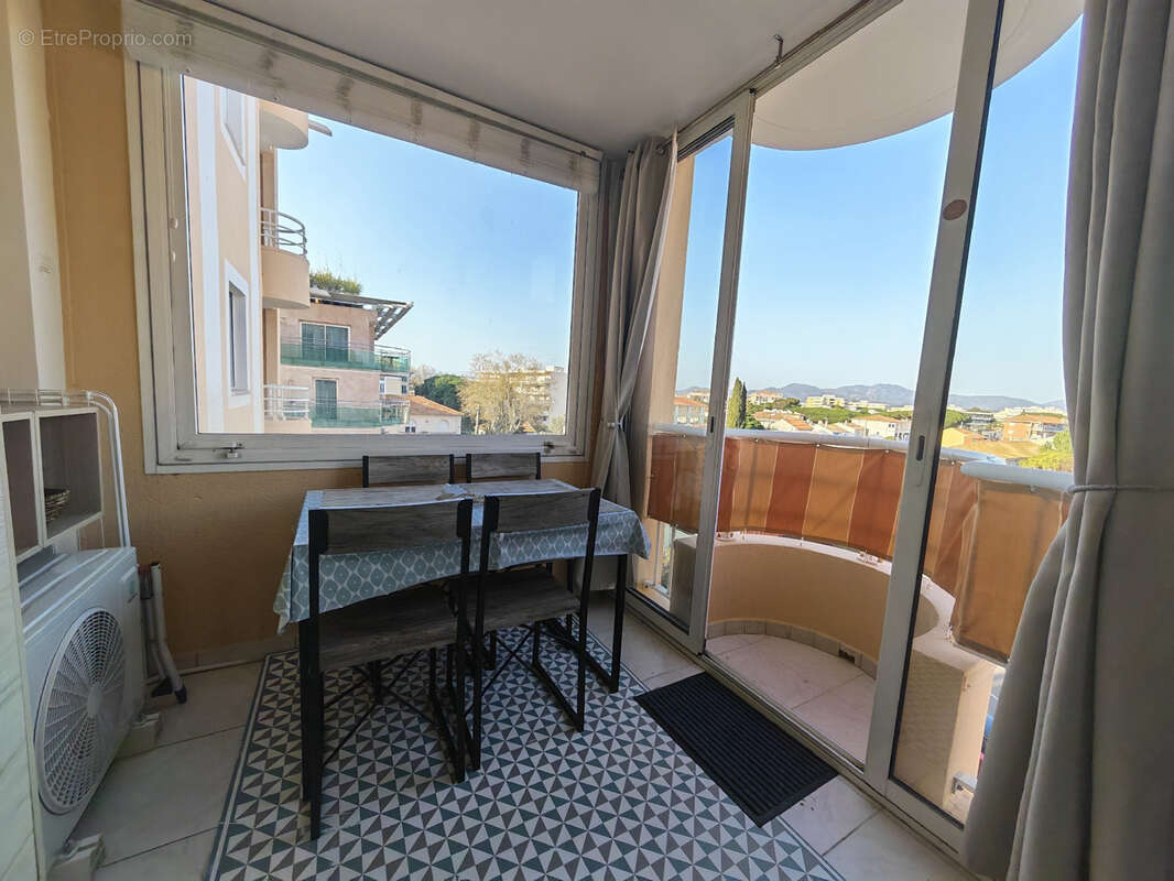 Appartement à FREJUS
