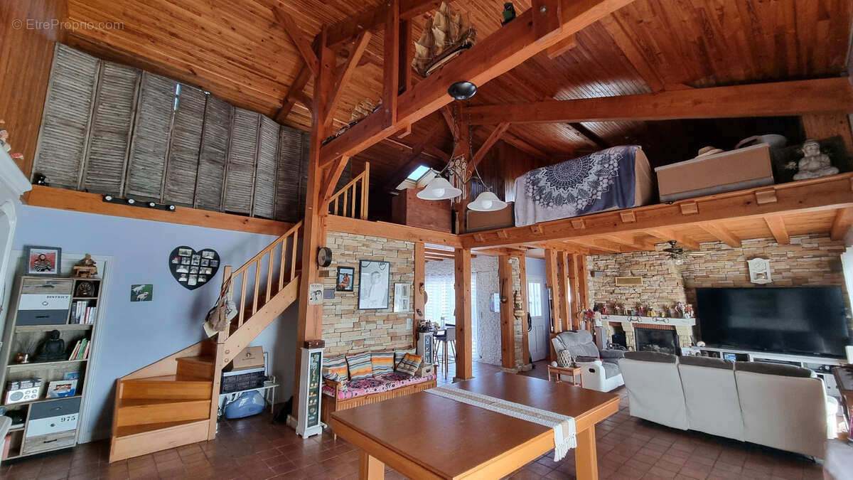 Maison à LIT-ET-MIXE