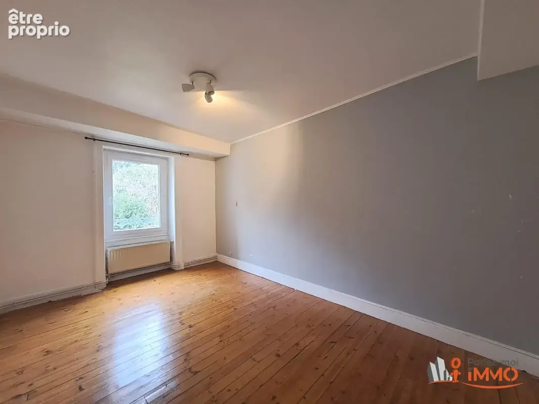 Appartement 137 m² à Roche-La-Moliere  - photo 8
