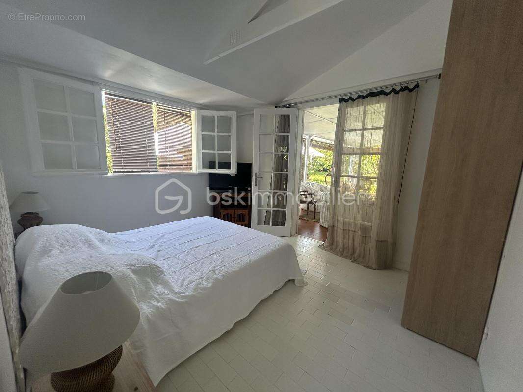 Villa à Saint Gilles les Bains (Boucan Canot) - photo 10