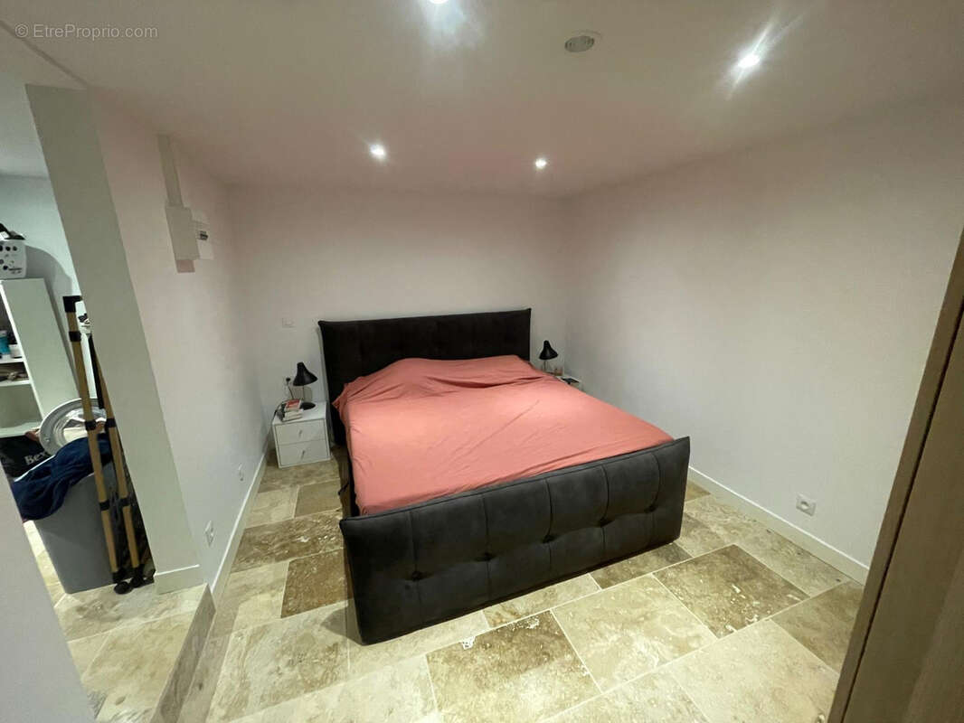 Appartement à MARSEILLE-7E