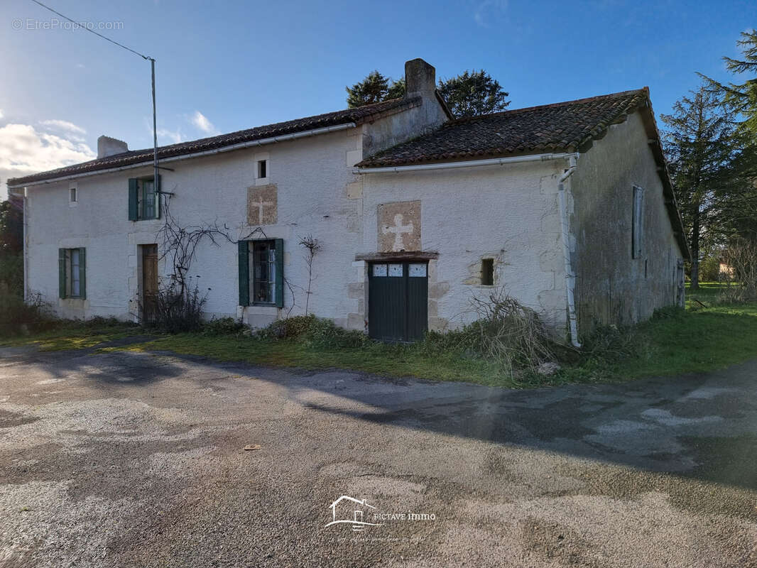 Maison à VASLES