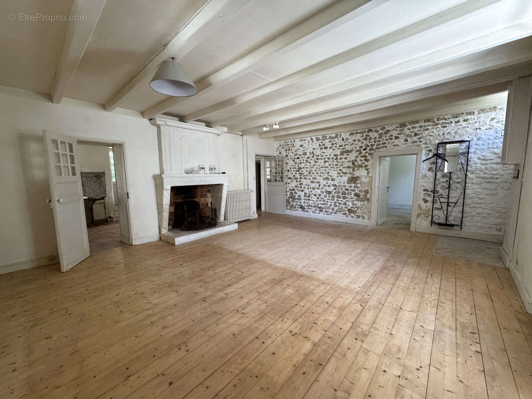 Maison à TALMONT-SUR-GIRONDE
