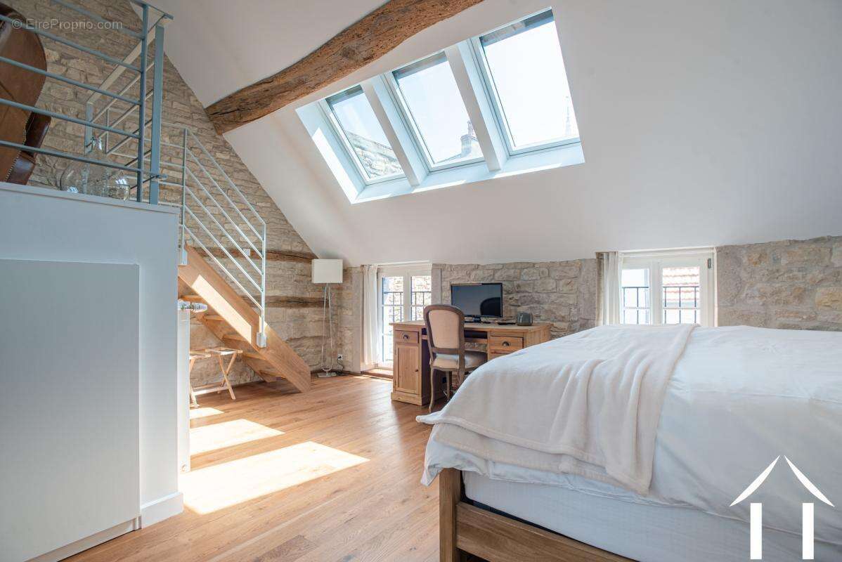 Maison à MEURSAULT