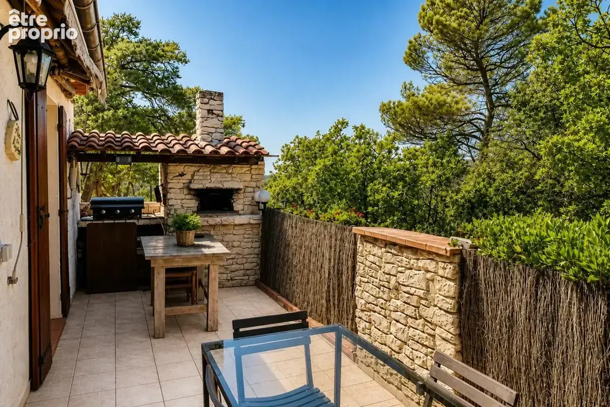 Maison de 7 pièces d'environ 196 m² à Esparron-de-Verdon - photo 9