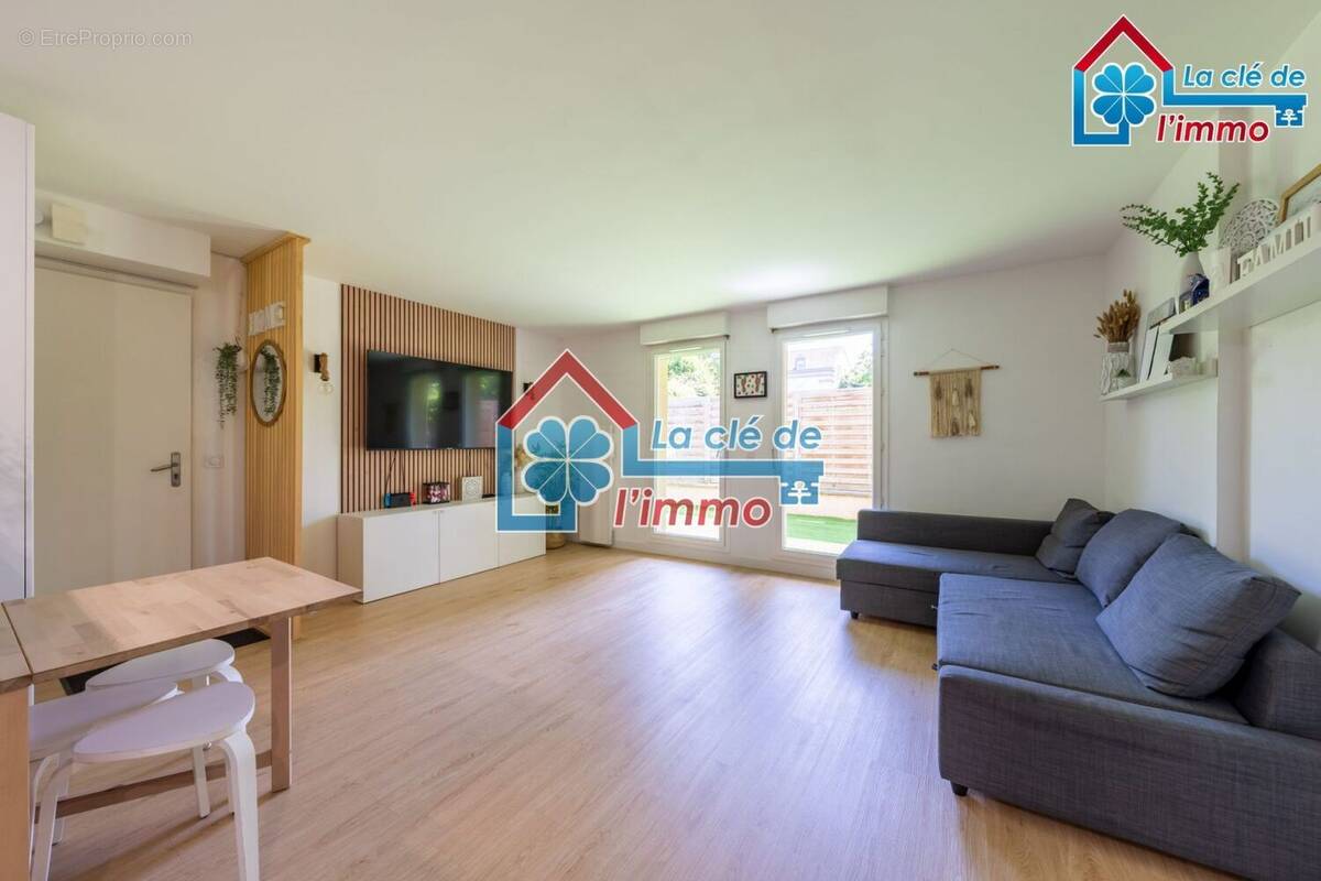 Appartement à MOISSY-CRAMAYEL
