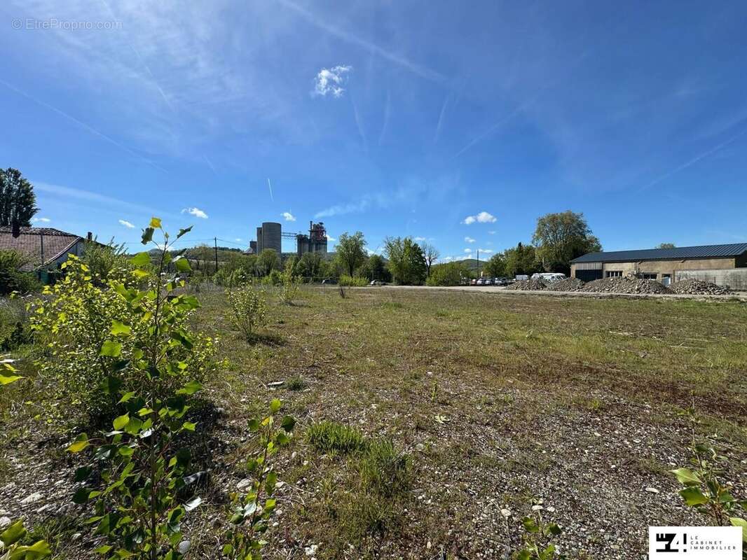Terrain à MARTRES-TOLOSANE