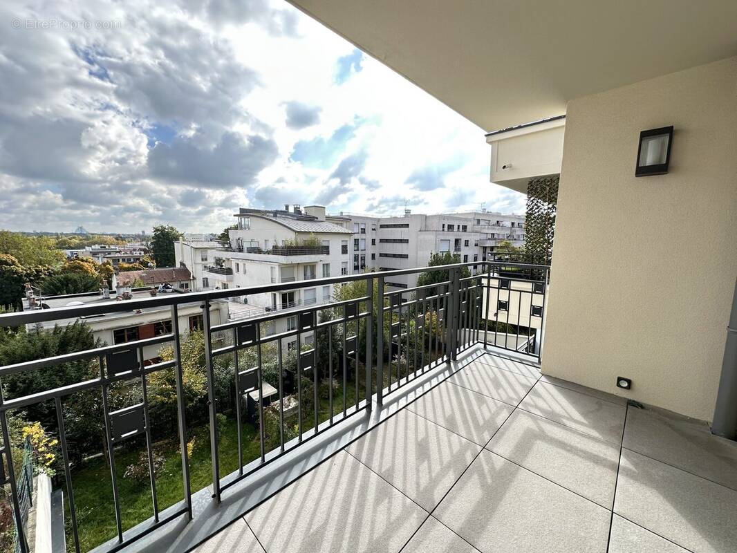 Appartement à SURESNES