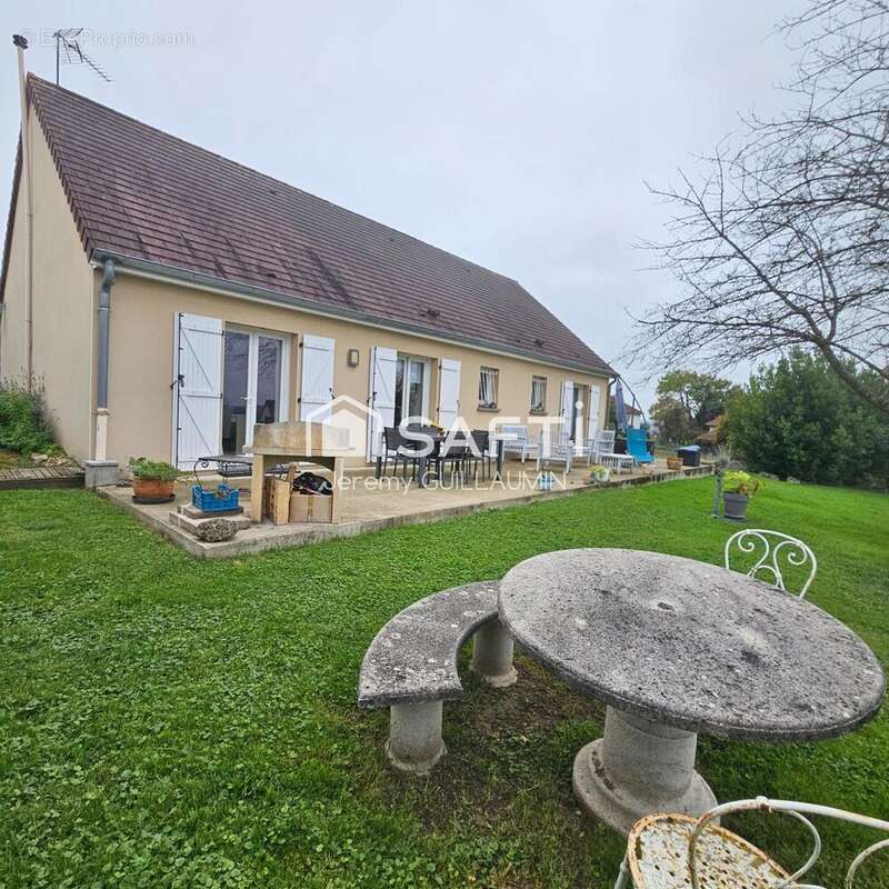 Photo 1 - Maison à SAINT-GERMAIN-DES-FOSSES