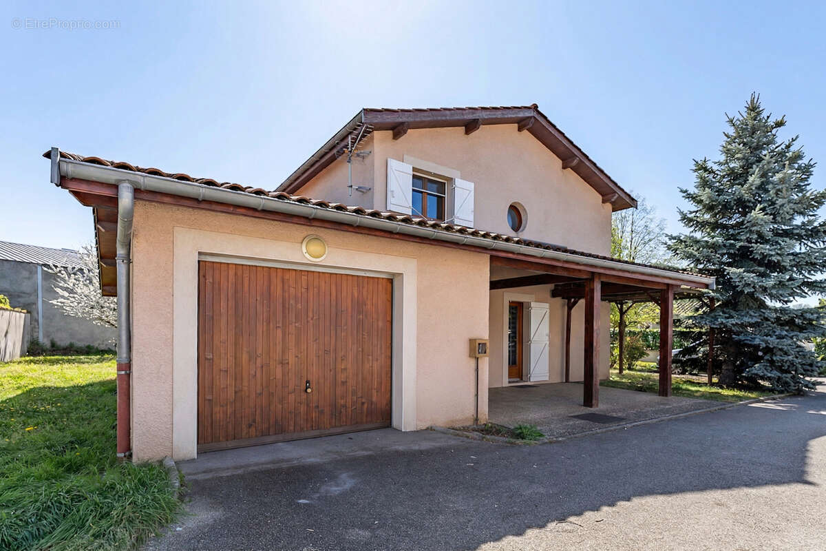 Maison à SAINT-PRIEST