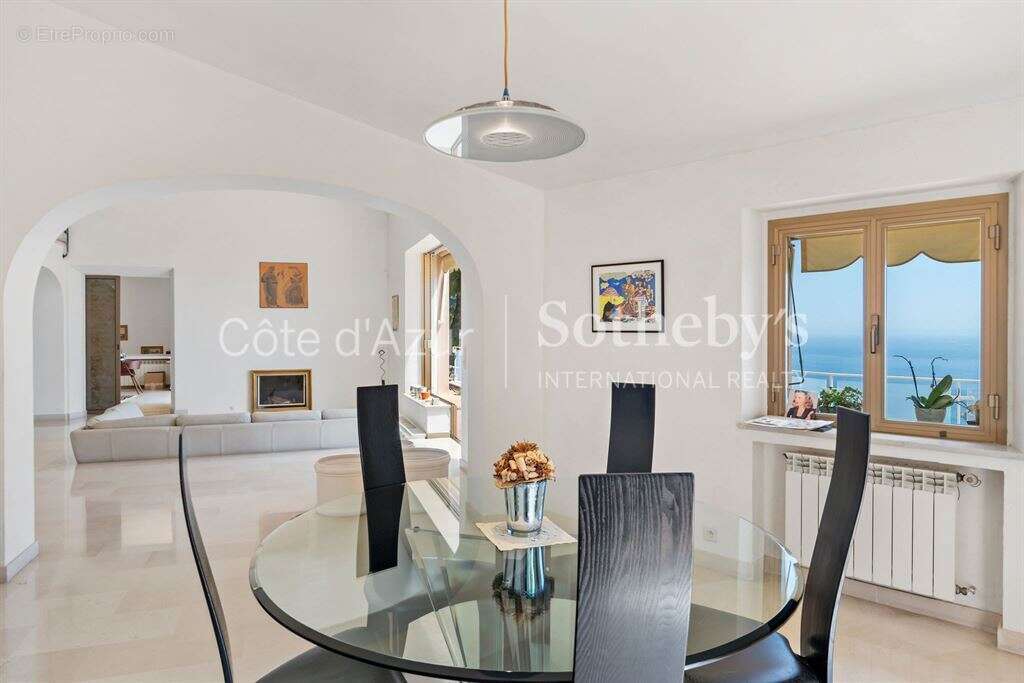 Maison à ROQUEBRUNE-CAP-MARTIN