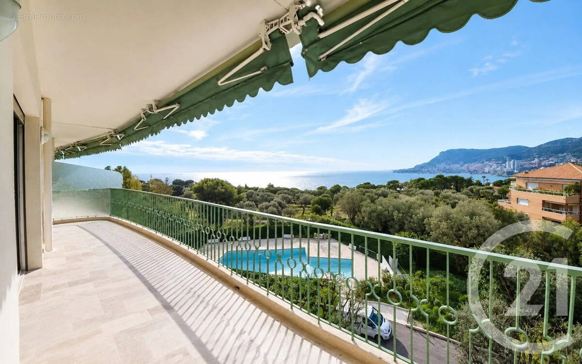 Appartement à ROQUEBRUNE-CAP-MARTIN